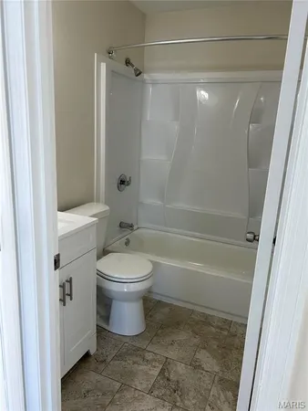 $93,000 | 505 North Monroe Street, Unit 8, Pacific, MO 63069