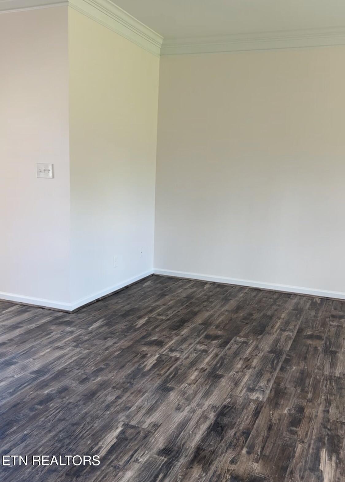 7633 Dupree Road Knoxville, TN 37920 - Photo 15 of 33 Dupree New Paint 2nd Wall