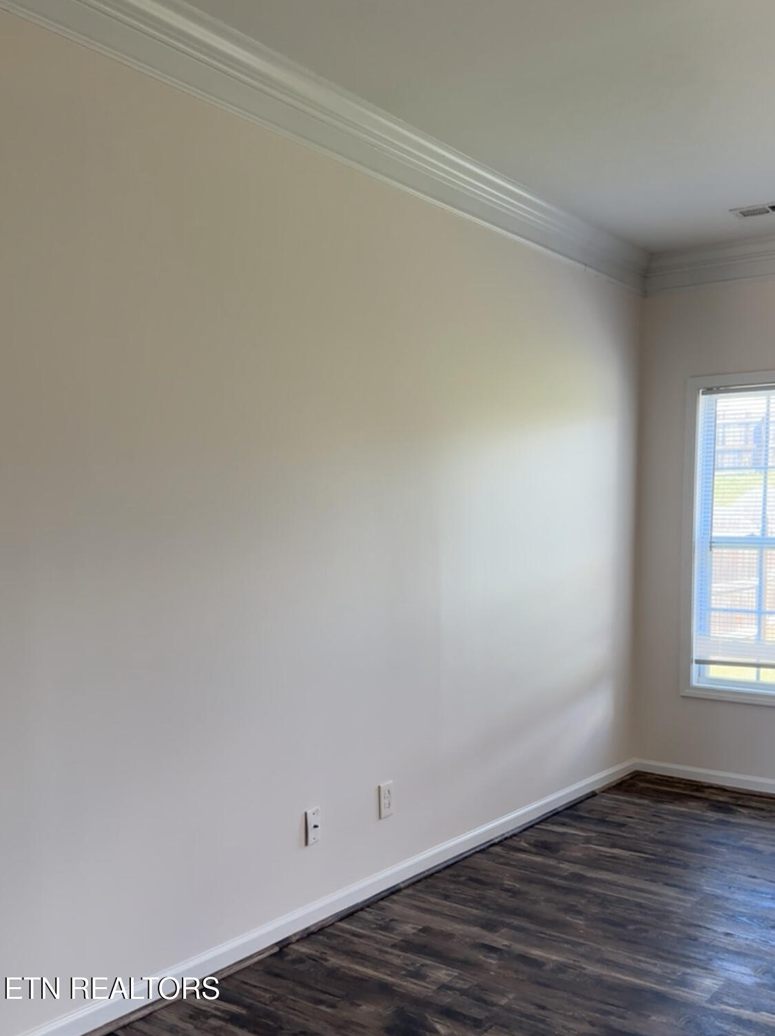 7633 Dupree Road Knoxville, TN 37920 - Photo 20 of 33 New Paint Color Living Room