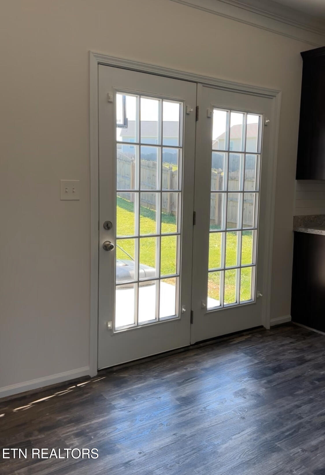 7633 Dupree Road Knoxville, TN 37920 - Photo 7 of 33 New Paint color