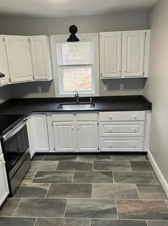 $479,000 | 13 Bullard Street, Hartford, VT 05001