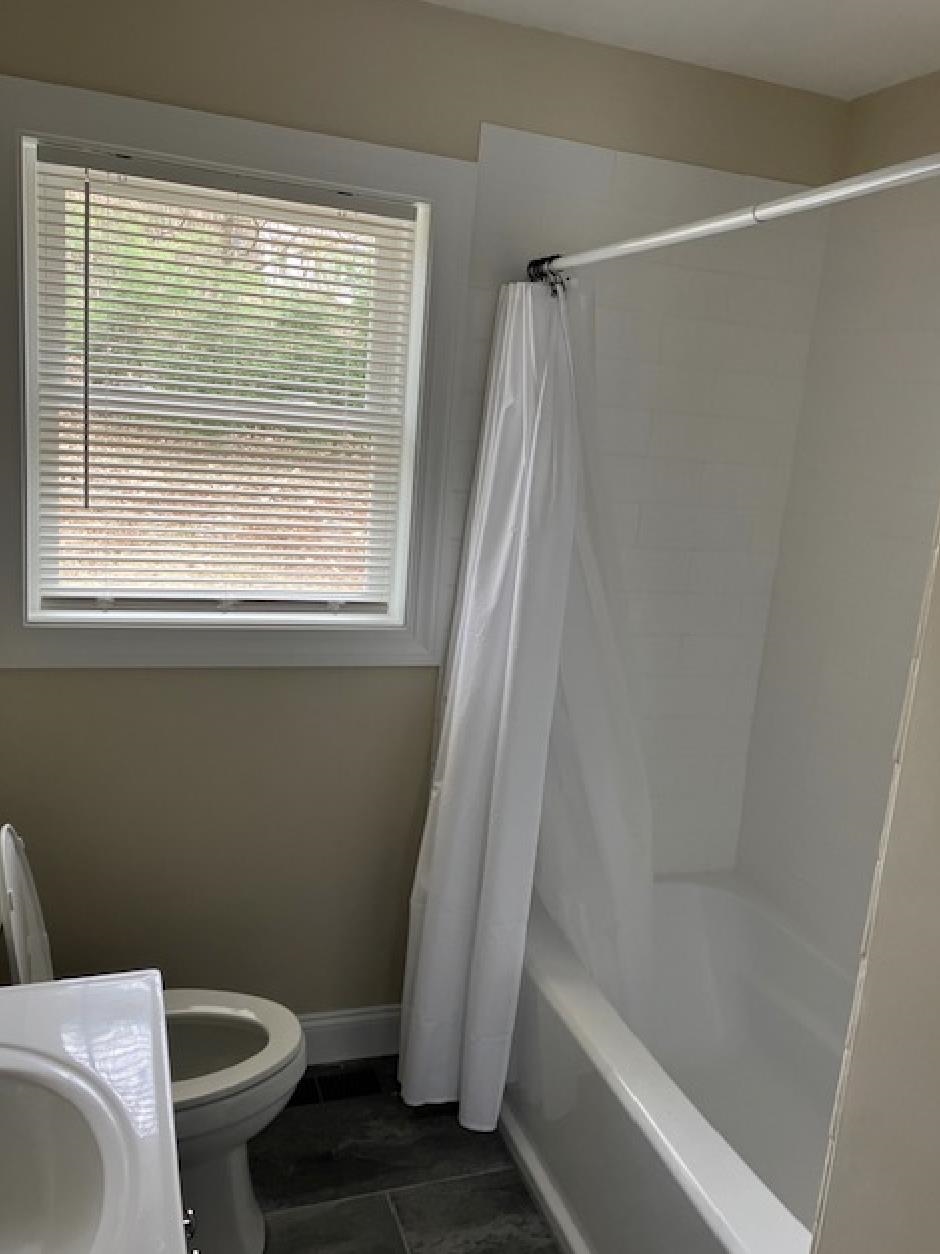 13 Bullard Street Hartford, VT 05001 - Photo 8 of 10