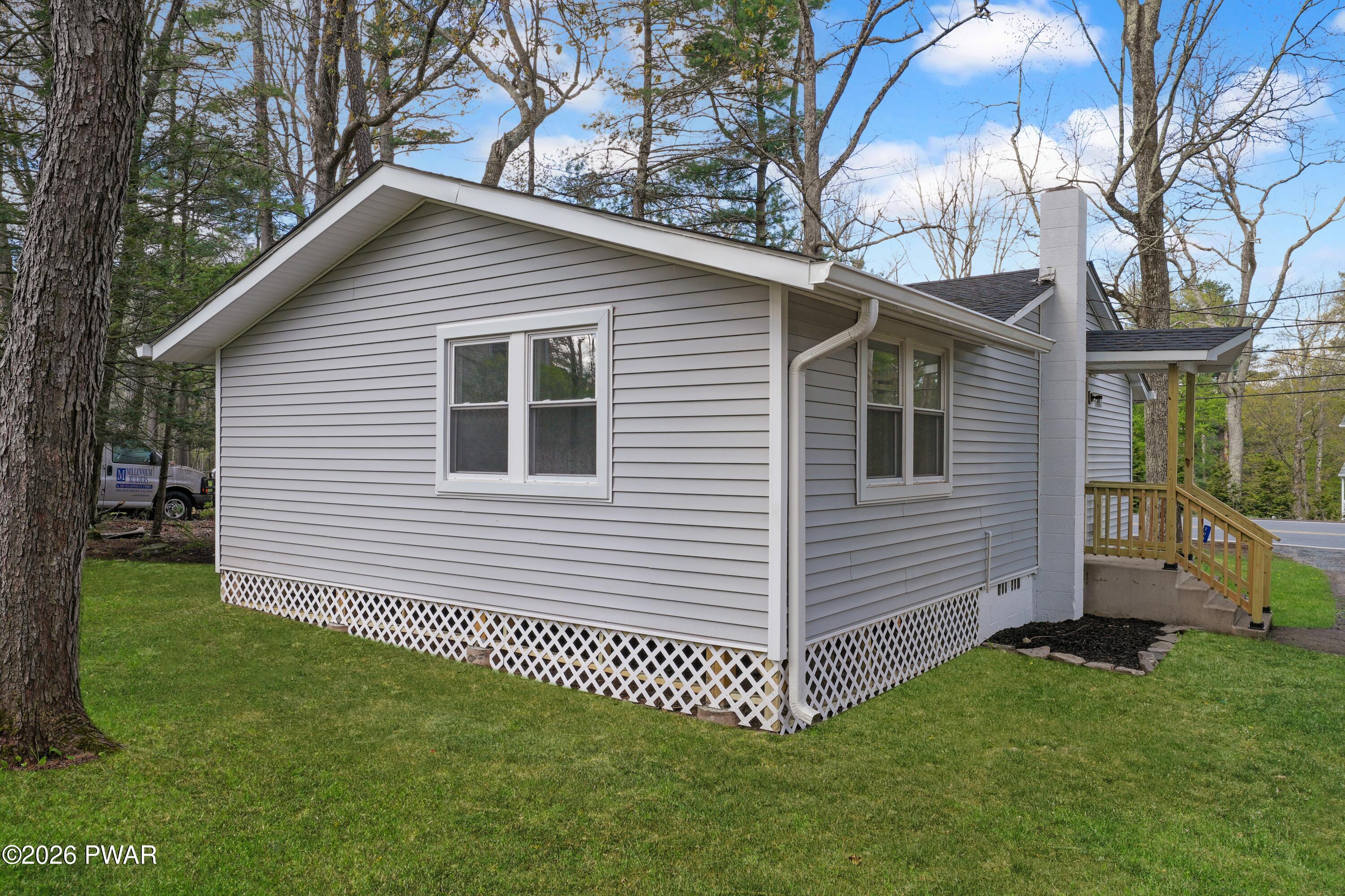 208 Doolan Road Dingmans Ferry, PA 18328 - Photo 8 of 22