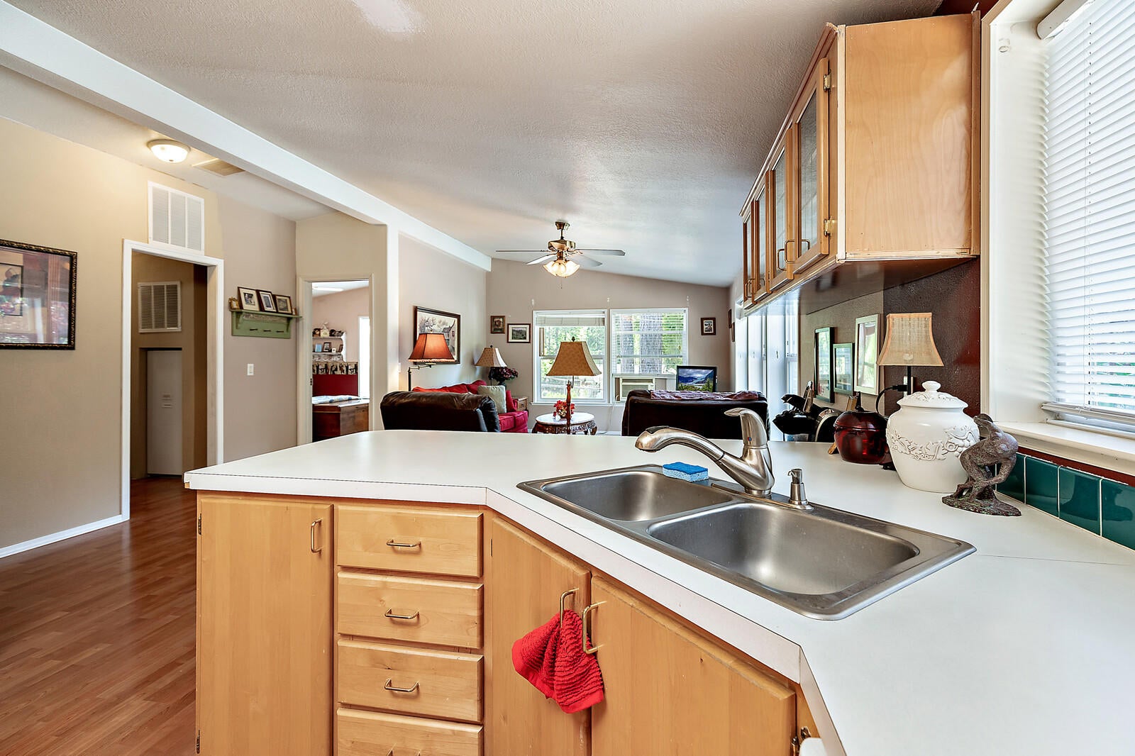 697 Peco Road Grants Pass, OR 97526 - Photo 19 of 55 45_PR_46_mls