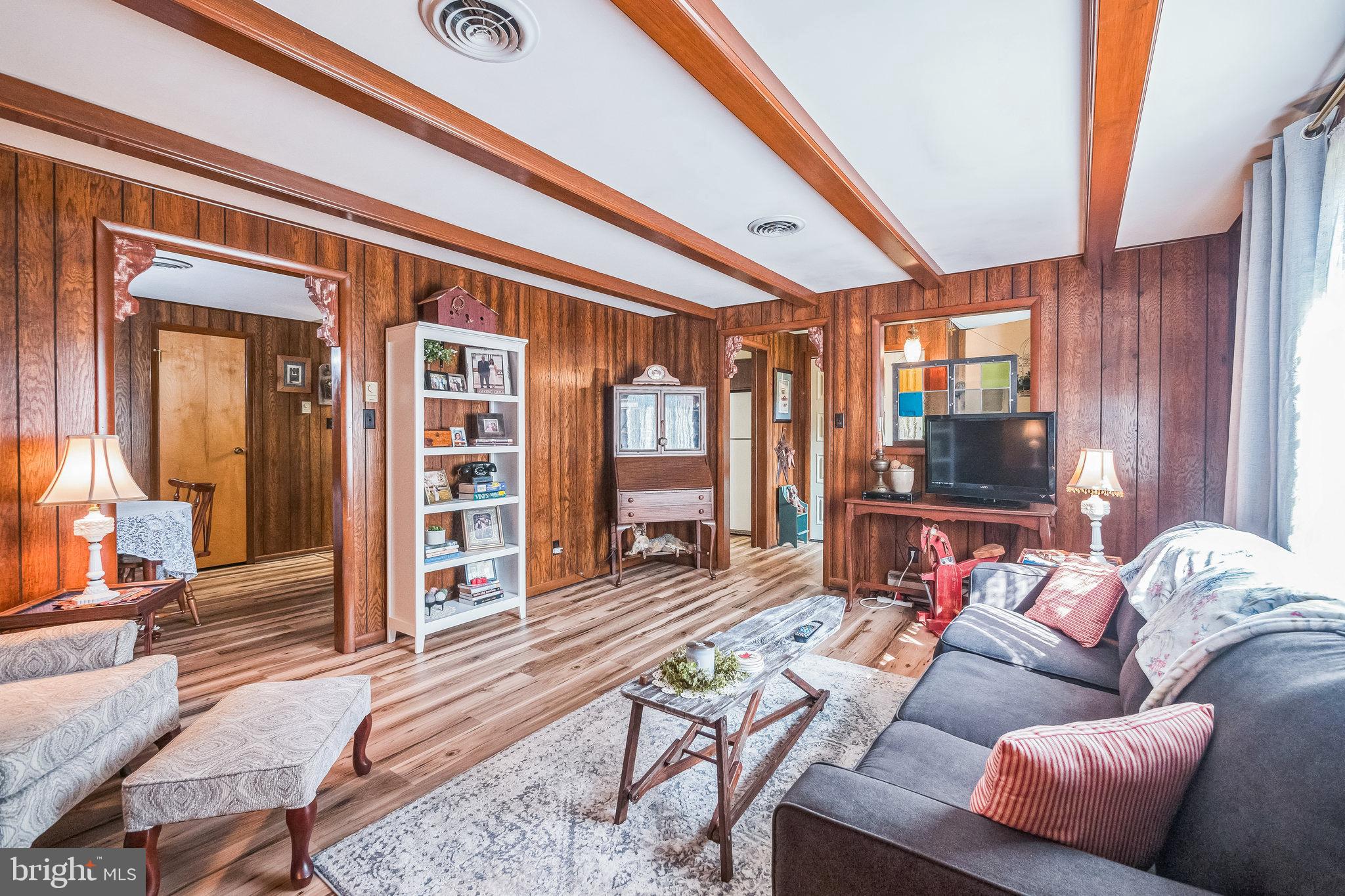 18605 Horseshoe Bend Road Sharpsburg, MD 21782 - Photo 12 of 46 Family Room