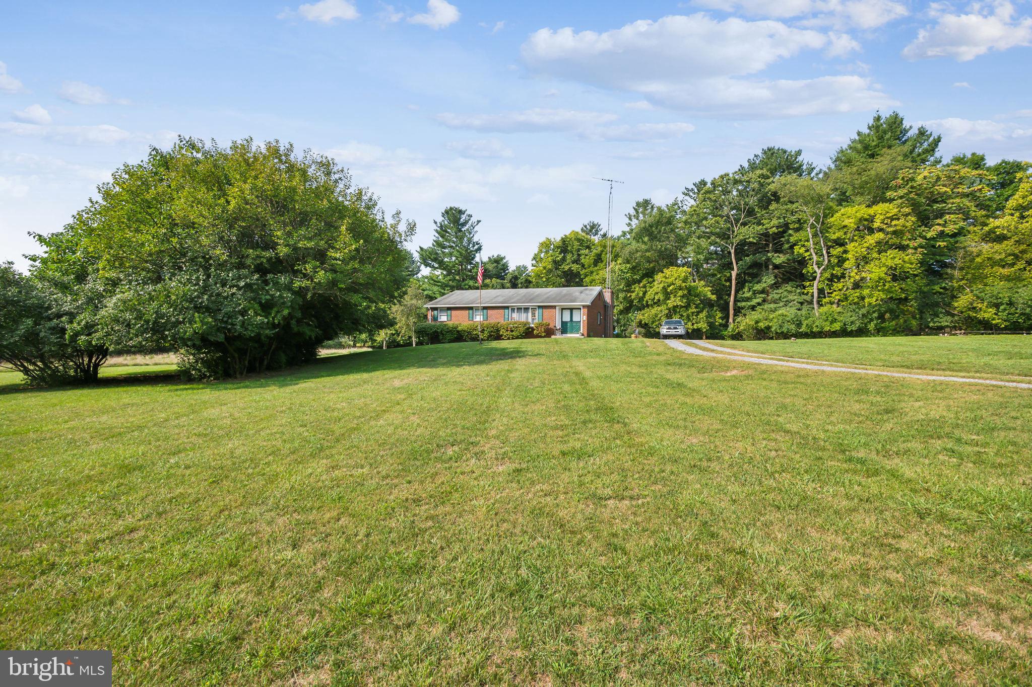 18605 Horseshoe Bend Road Sharpsburg, MD 21782 - Photo 37 of 46 Exterior Front