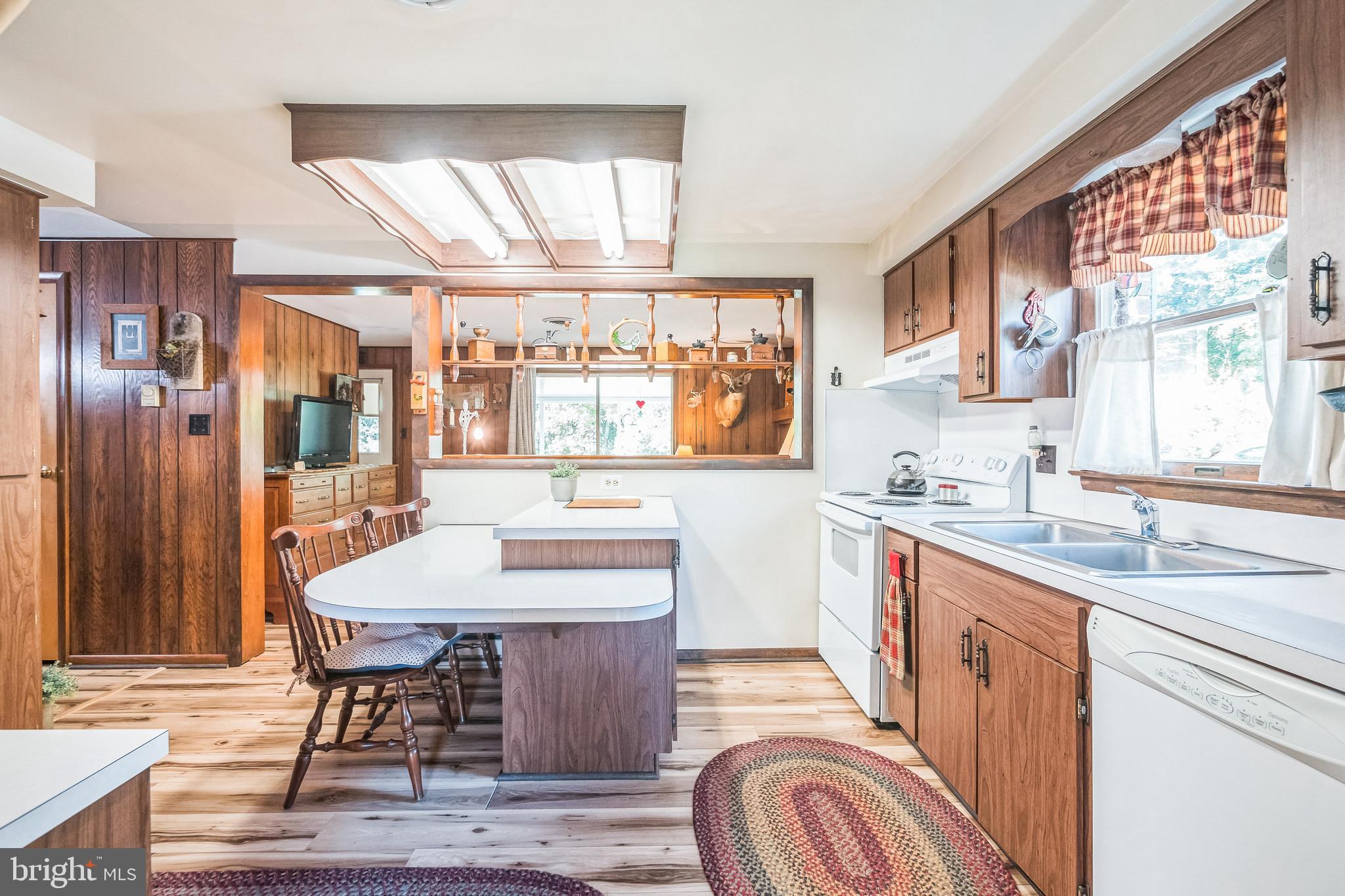 18605 Horseshoe Bend Road Sharpsburg, MD 21782 - Photo 7 of 46 Kitchen