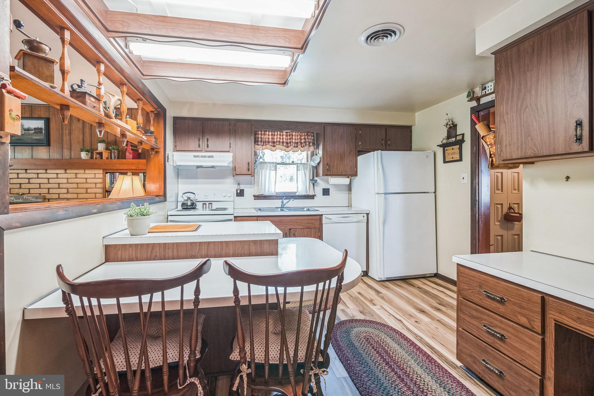 18605 Horseshoe Bend Road Sharpsburg, MD 21782 - Photo 9 of 46 Kitchen