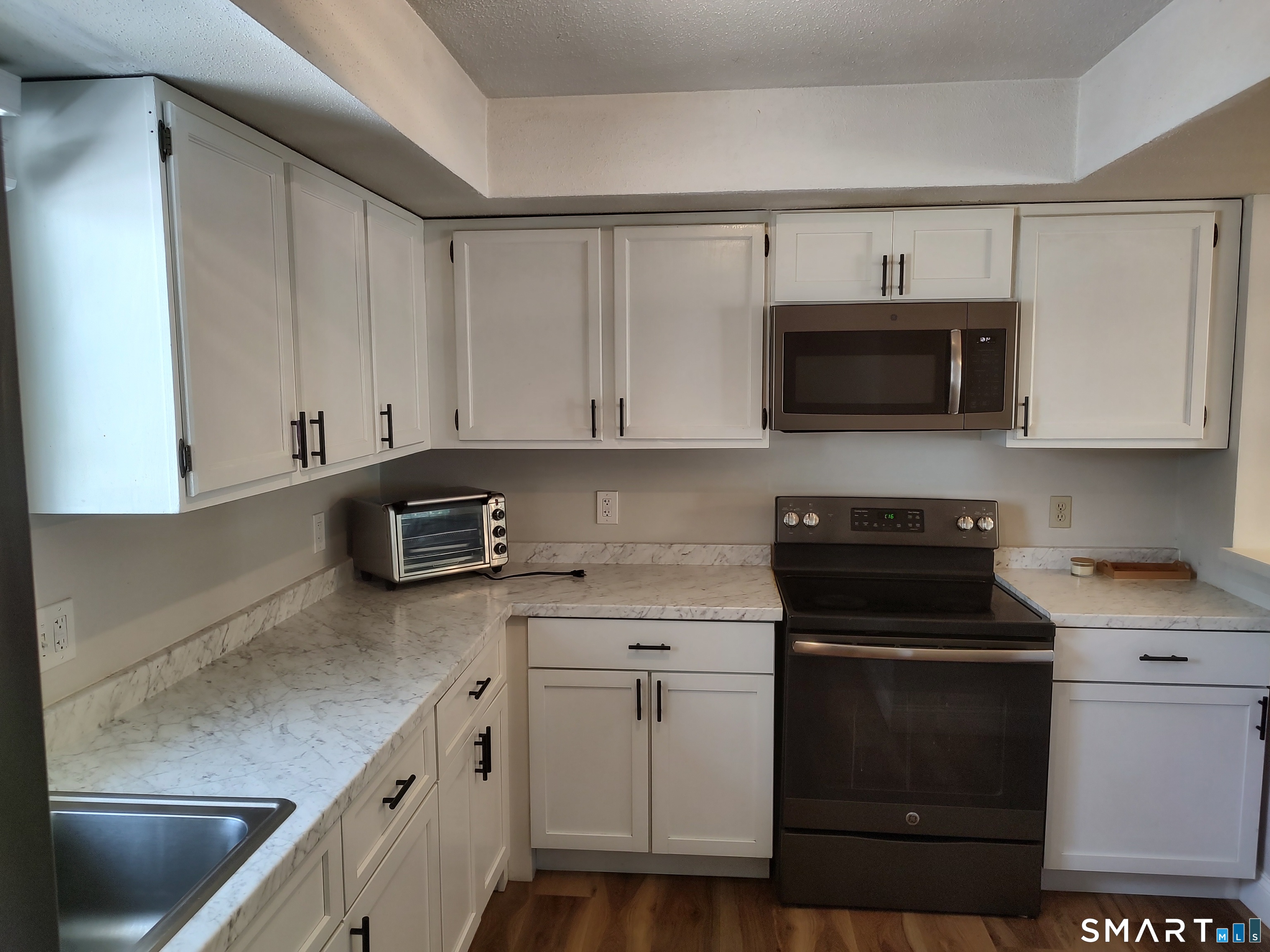 607 Spring Meadow Road, Unit 607 South Windsor, CT 06074 - Photo 5 of 23 Gallery Image 5