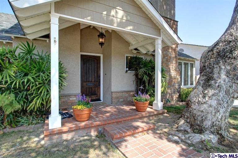 532 Alhambra Road San Gabriel, CA 91775 - Photo 2 of 28 a view of interior of the house