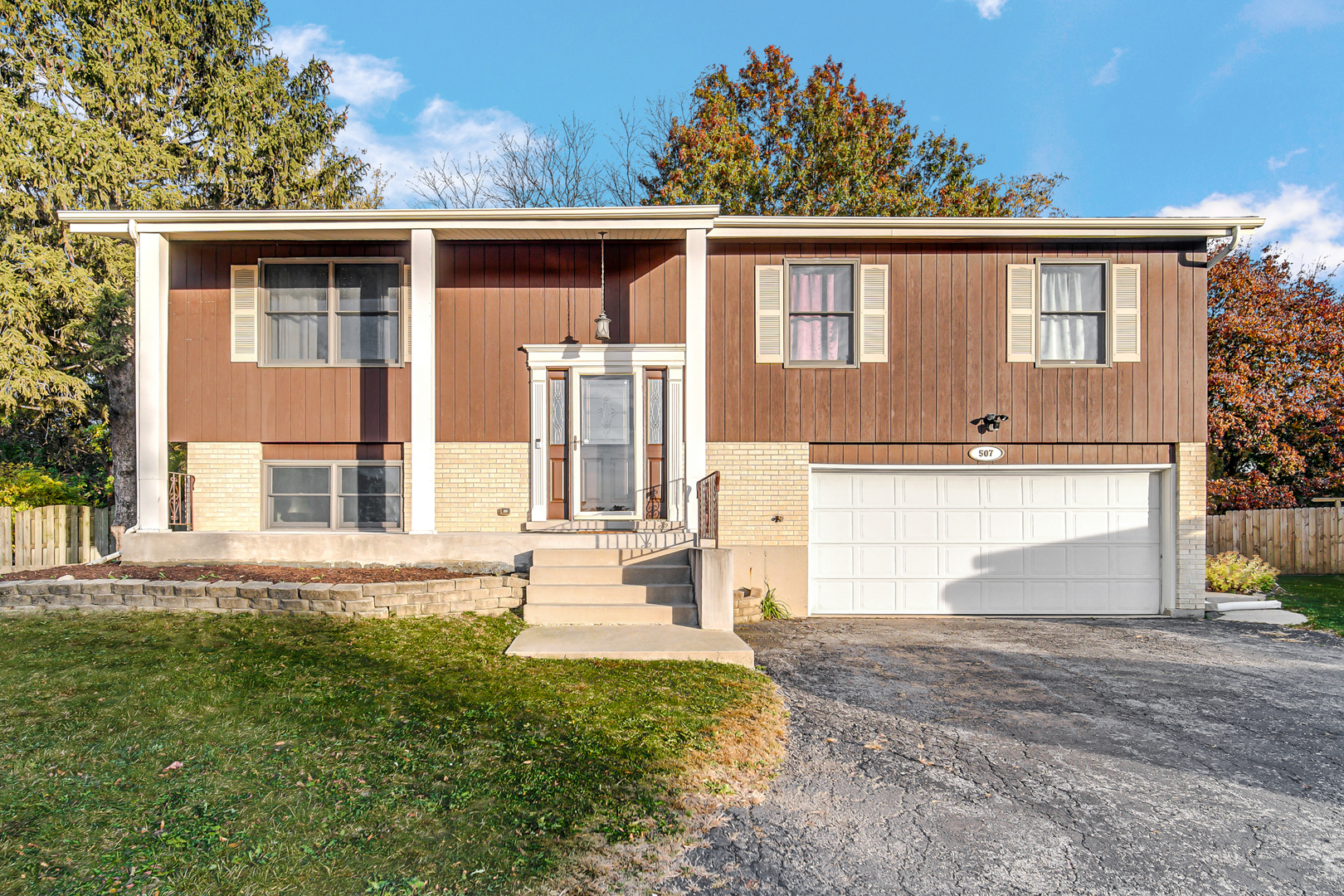 507 North Rumple Lane Addison, IL 60101 - Photo 1 of 27 Gallery Image 1