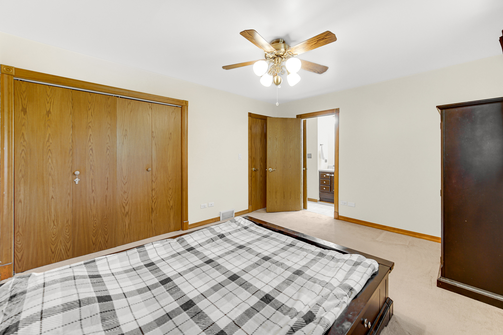 507 North Rumple Lane Addison, IL 60101 - Photo 13 of 27 Gallery Image 13