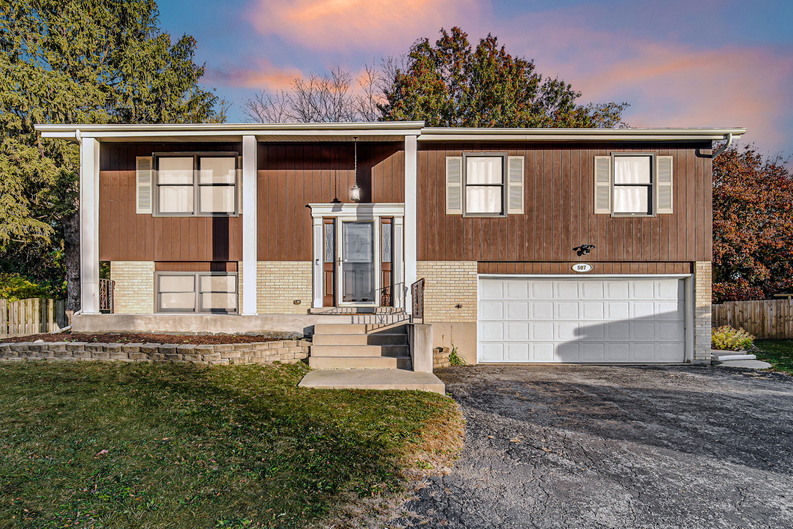 507 North Rumple Lane Addison, IL 60101 - Photo 2 of 27 Gallery Image 2