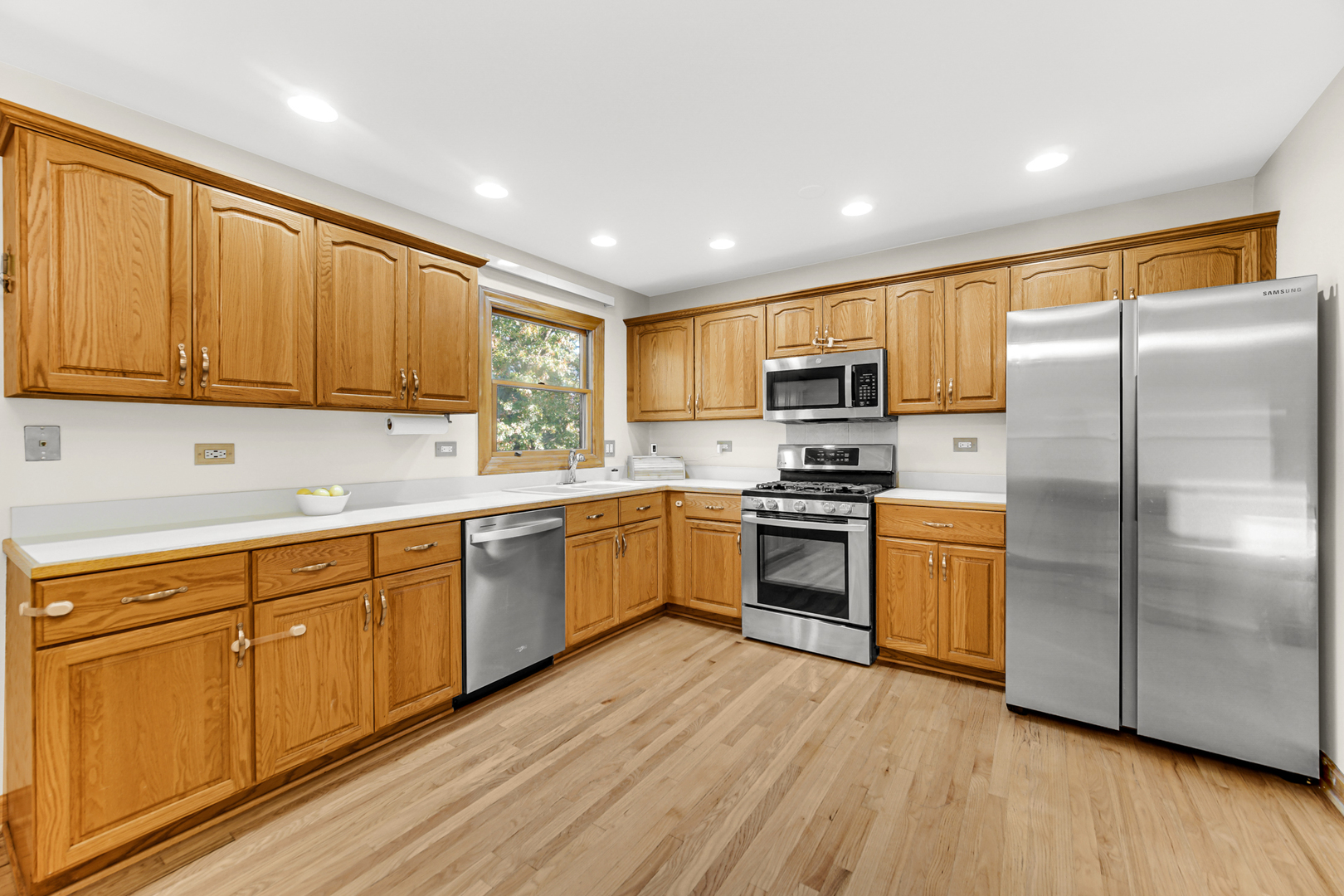 507 North Rumple Lane Addison, IL 60101 - Photo 10 of 27 Gallery Image 10