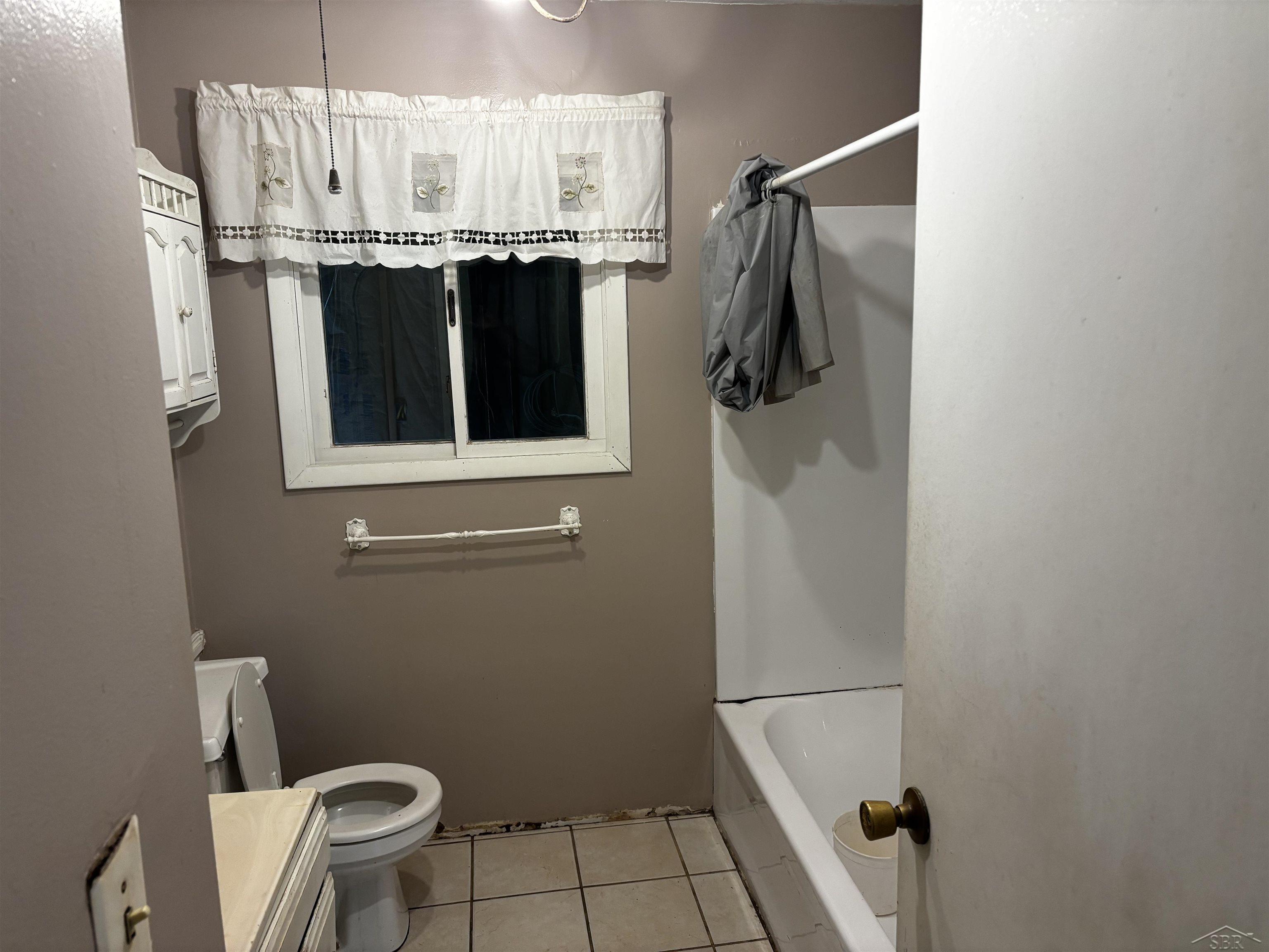 419 East Bradford Road Midland, MI 48640 - Photo 15 of 47