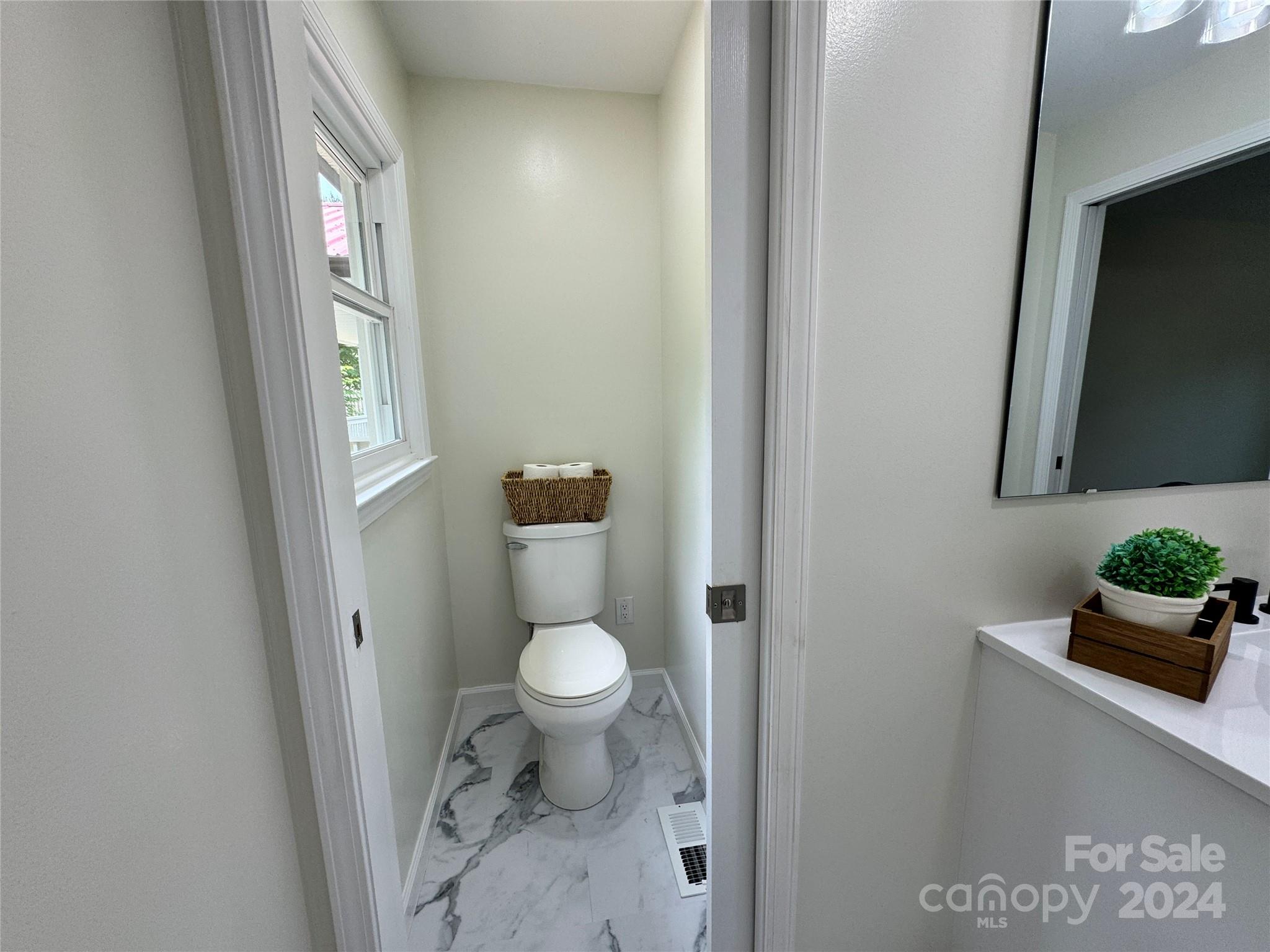 1002 Rock House Road Marion, NC 28752 - Photo 18 of 25 Gallery Image 18