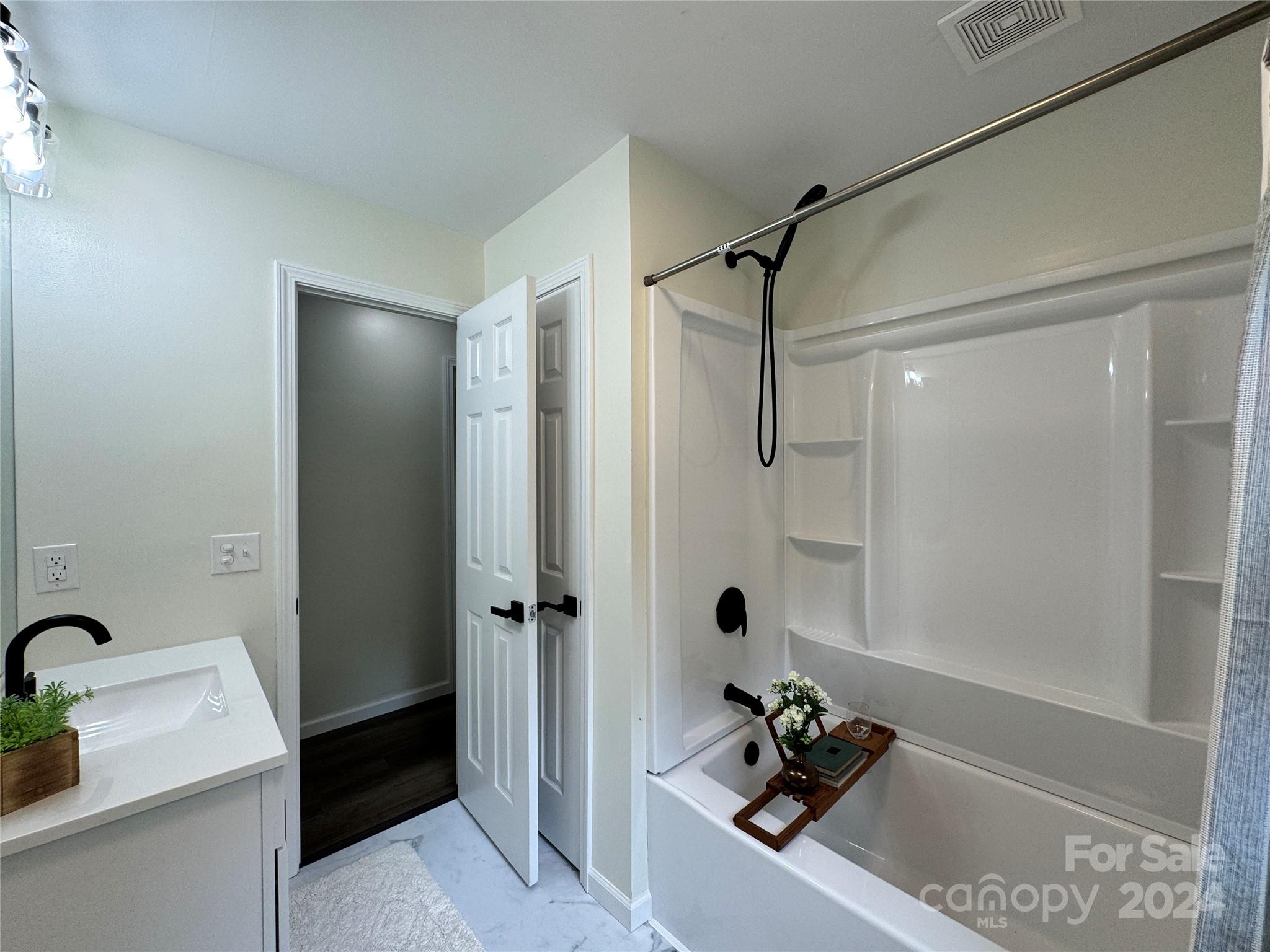 1002 Rock House Road Marion, NC 28752 - Photo 21 of 25 Gallery Image 21