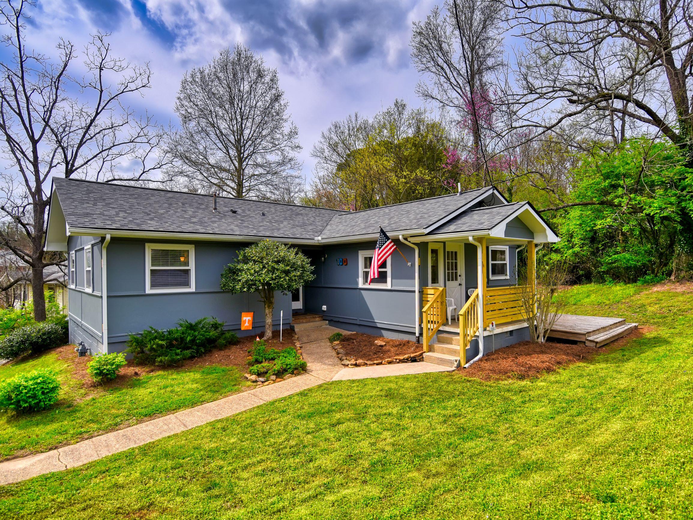 100 Maple Lane Oak Ridge, TN 37830 - Photo 1 of 21 100 Maple Ln 17