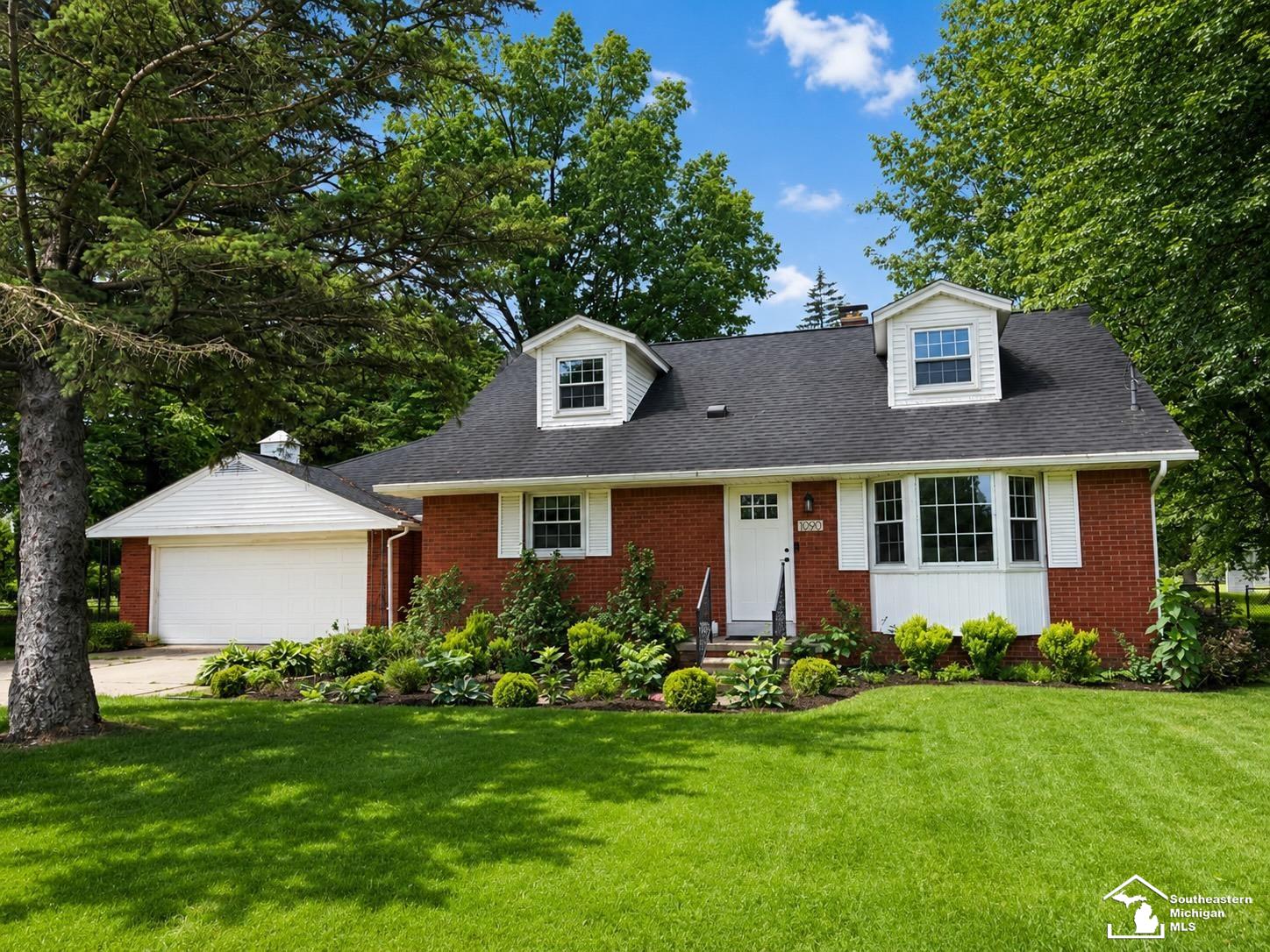 1090 Cole Road Monroe, MI 48162 - Photo 1 of 22