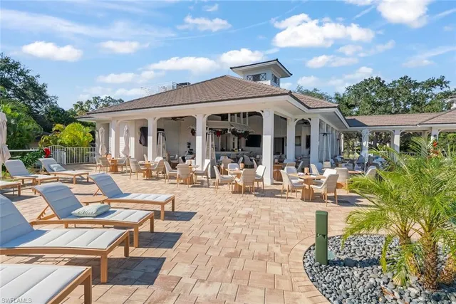 $285,000 | 780 Waterford Drive, Unit 302, Naples, FL 34113