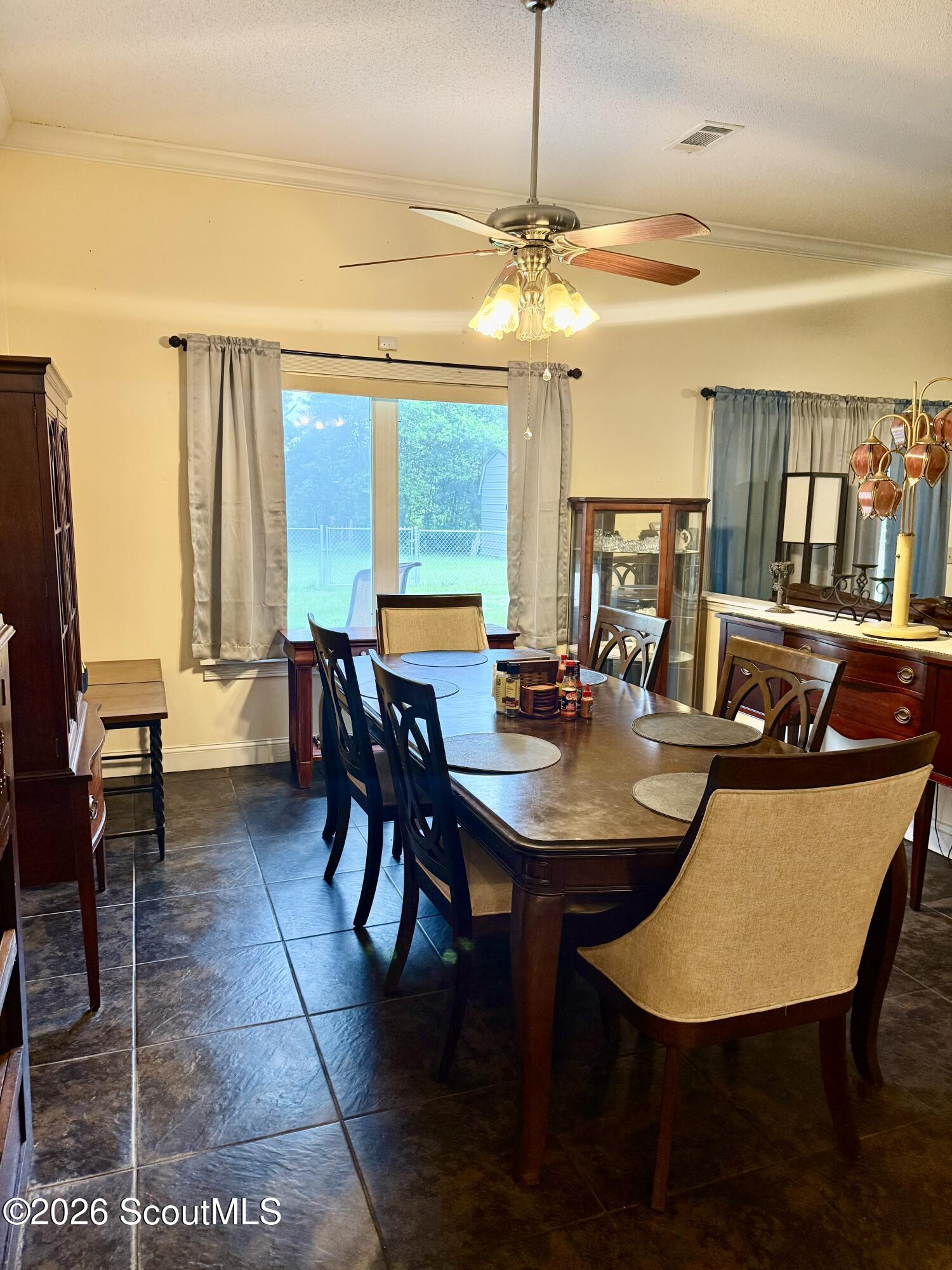 714 Altamaha Road Jesup, GA 31545 - Photo 4 of 25 IMG_7927