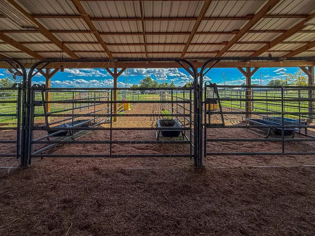 a view of outdoor space