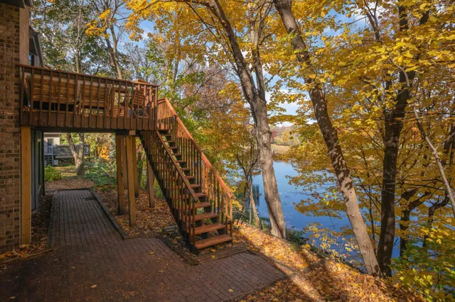 $799,900 | 830 Brockton Lane North, Plymouth, MN 55447