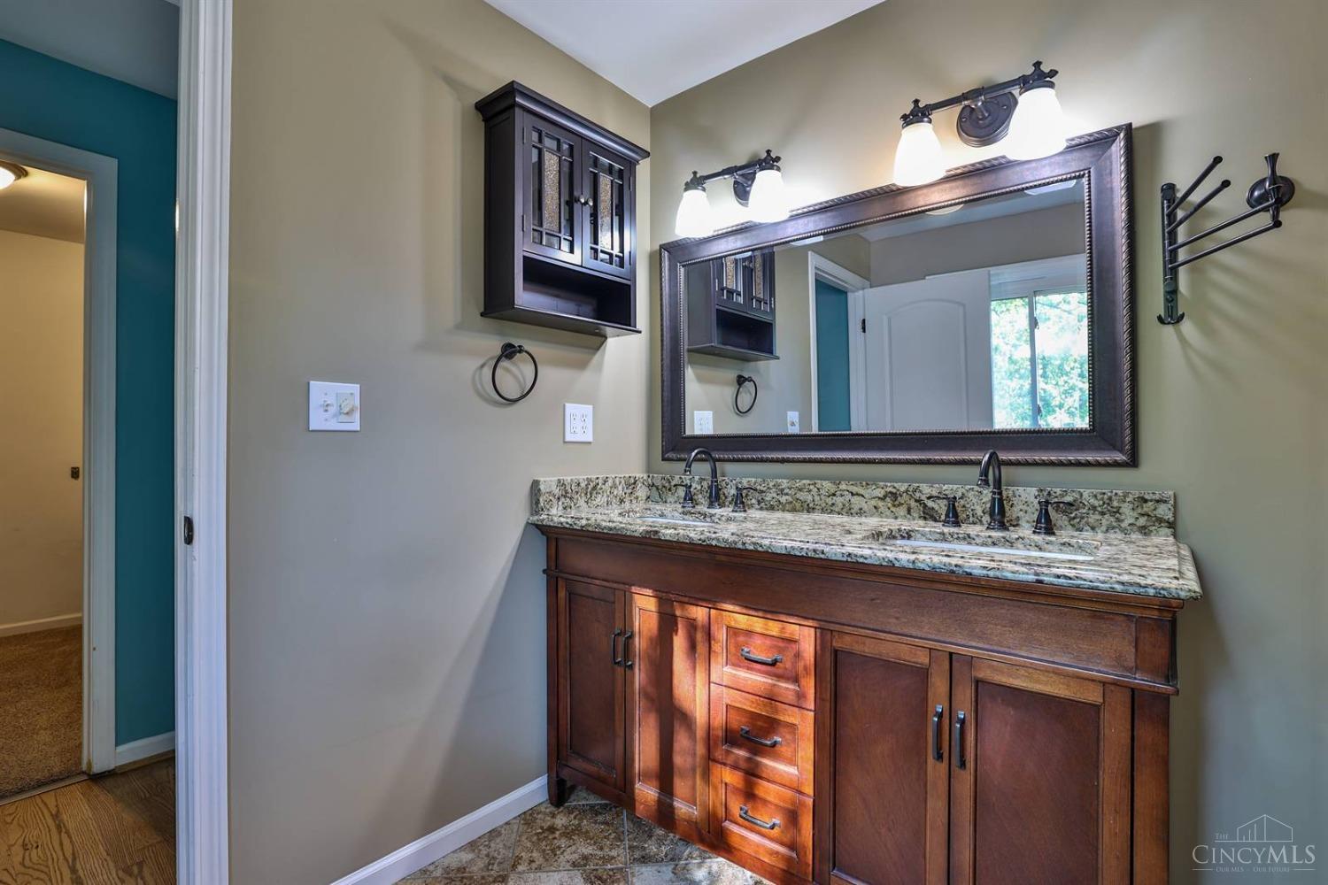 8816 Wuest Road Cincinnati, OH 45251 - Photo 21 of 45 Gallery Image 21