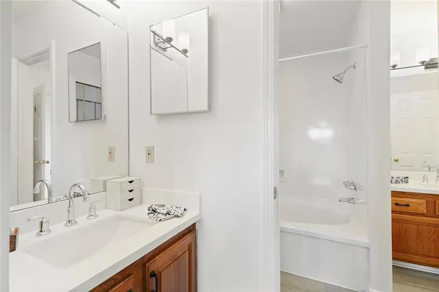 $1,800 | 2205 Audubon Trace, Unit 2205, Jefferson, LA 70121