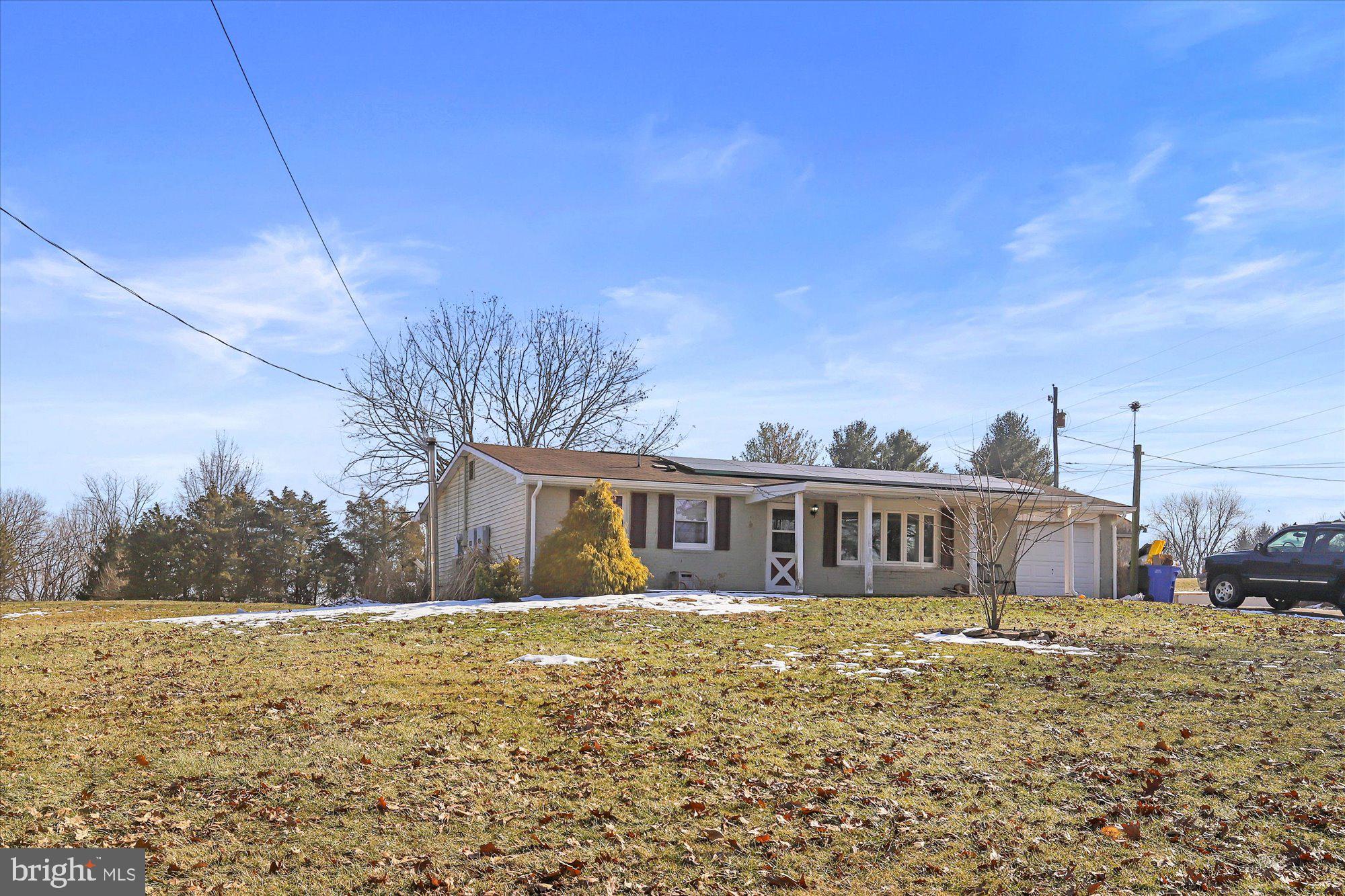 925 Bowers Bridge Road Manchester, PA 17345 - Photo 3 of 33 Gallery Image 3