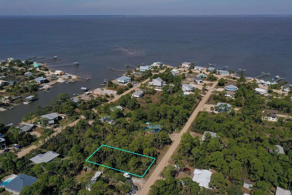 308 Howell Street St. George Island, FL 32328 - Photo 11 of 20