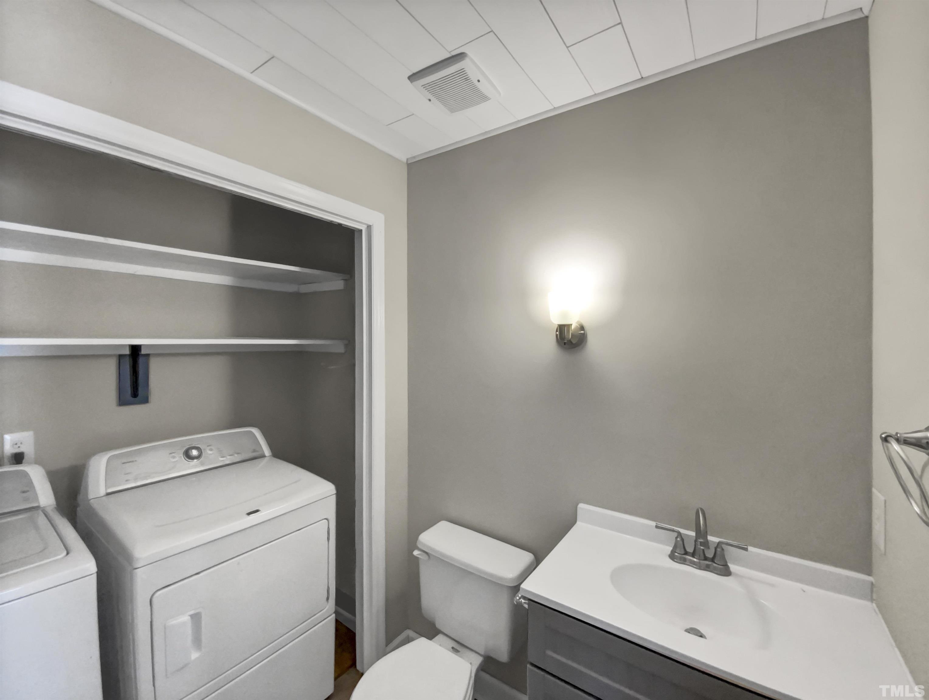 1102 Apache Lane Apex, NC 27502 - Photo 9 of 18