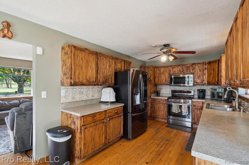 12607 South Reed Road Byron, MI 48418 - Photo 17 of 58