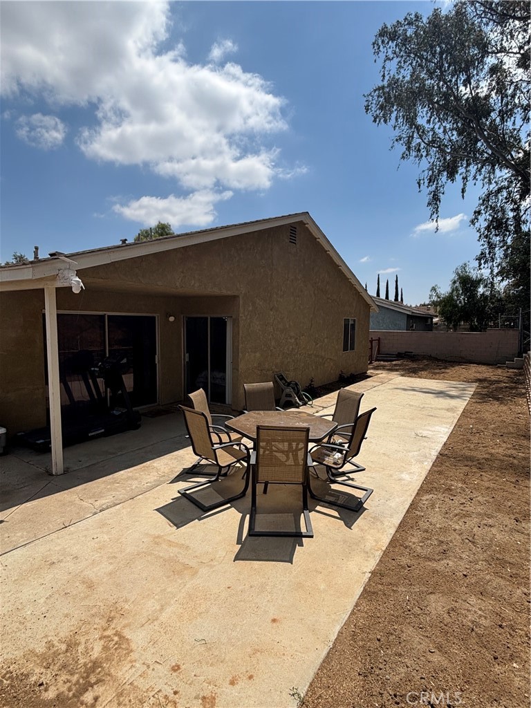 6845 Butte Drive Riverside, CA 92505 - Photo 25 of 27 a view of a house with patio
