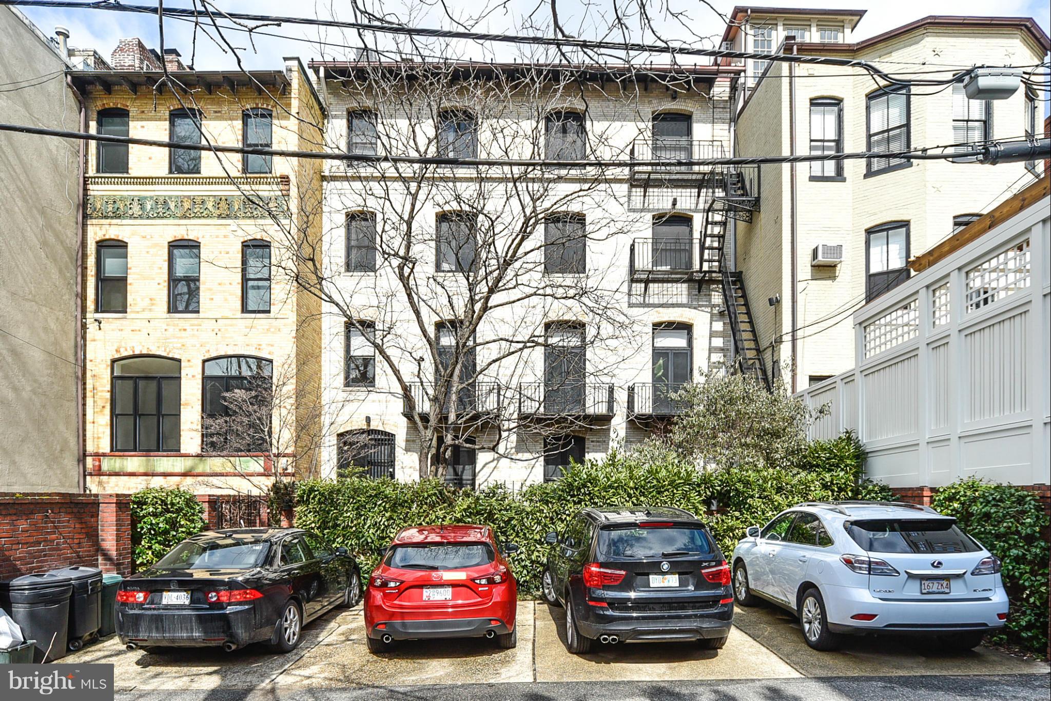 2030 Hillyer Place Northwest Washington, DC 20009 - Photo 29 of 30 Exterior (Rear)