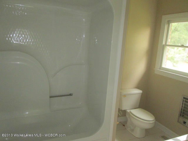 269 Magnolia Circle Hamilton, AL 35570 - Photo 2 of 28 Gallery Image 2