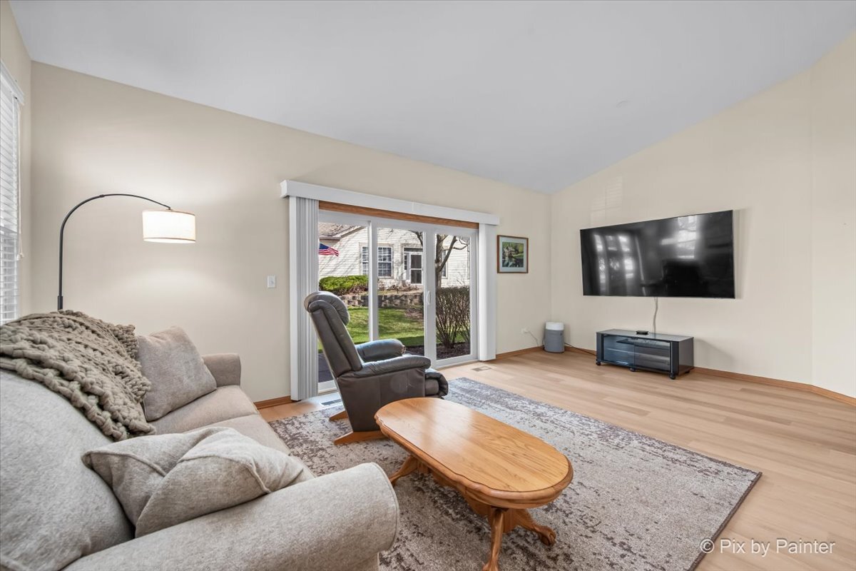 1539 Keystone Court, Unit 1539 Elgin, IL 60120 - Photo 4 of 21
