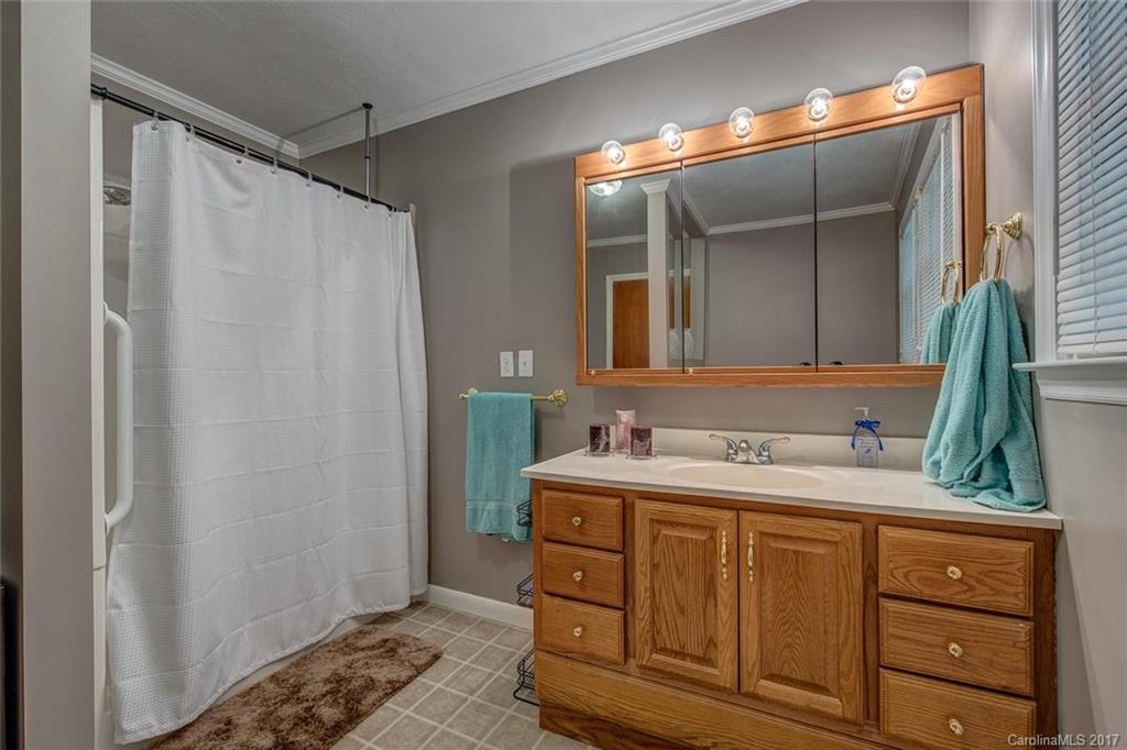 114 Lakeview Road Cherryville, NC 28021 - Photo 16 of 21 Gallery Image 16