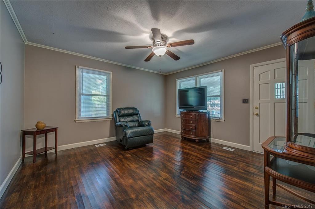 114 Lakeview Road Cherryville, NC 28021 - Photo 5 of 21 Gallery Image 5