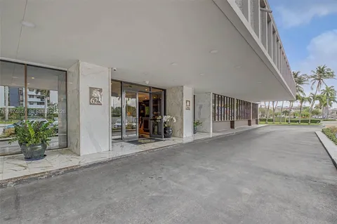 $550,000 | 625 Biltmore Way, Unit 102, Coral Gables, FL 33134