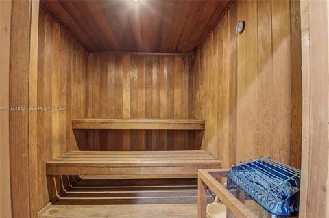 $550,000 | 625 Biltmore Way, Unit 102, Coral Gables, FL 33134