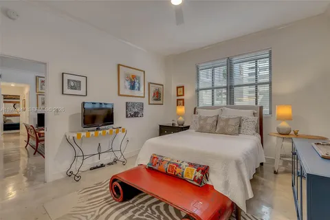 $550,000 | 625 Biltmore Way, Unit 102, Coral Gables, FL 33134