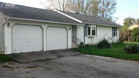 1044 East Vienna Road Clio, MI 48420 - Photo 1 of 5 20377051.JPG