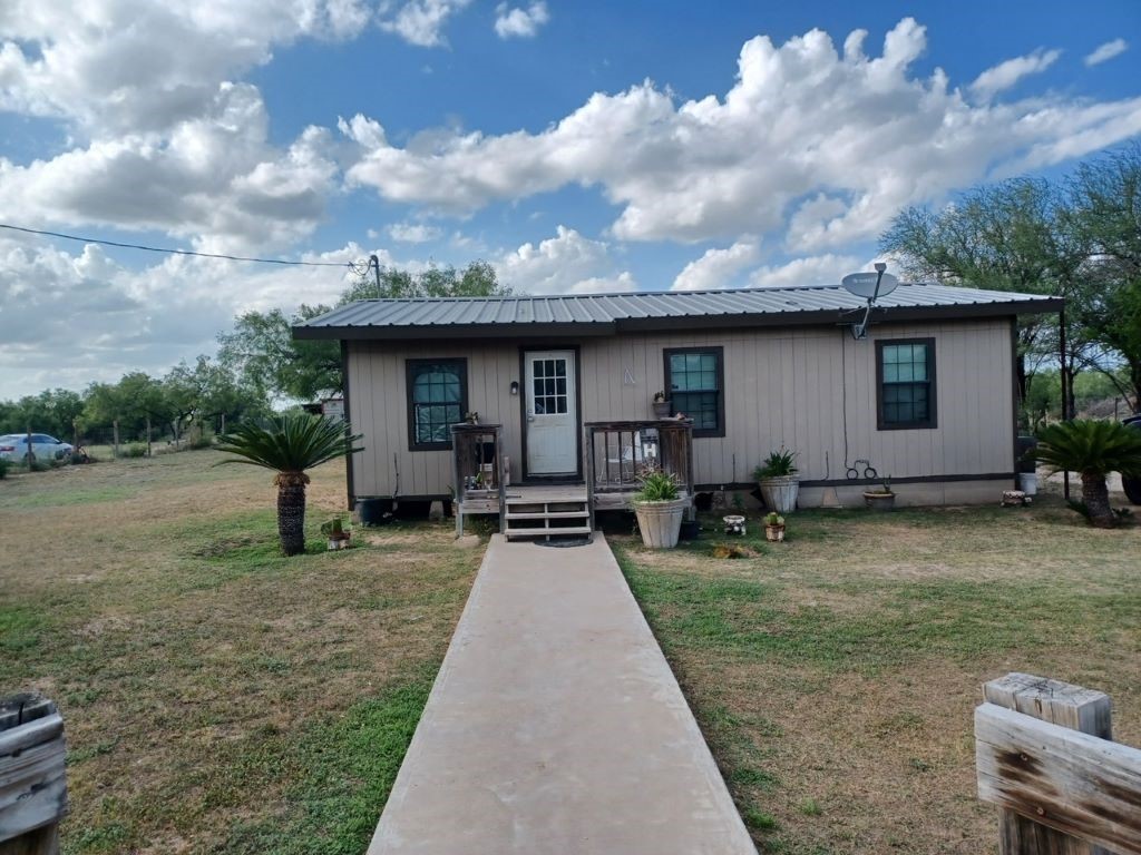 52 Colwell Hebbronville, TX 78361 - Photo 1 of 1