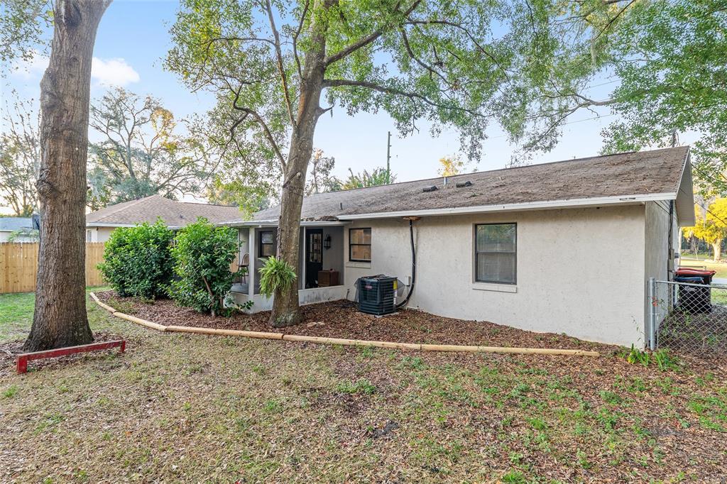 5300 Southeast 102nd Place Belleview, FL 34420 - Photo 32 of 41