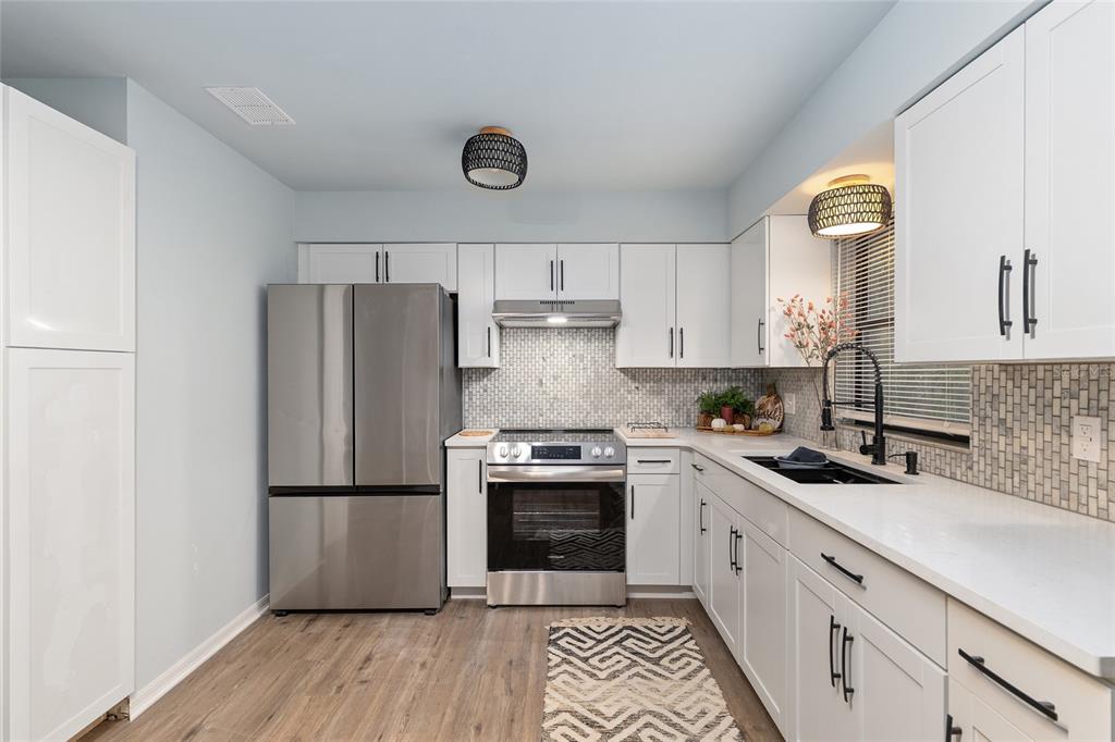 5300 Southeast 102nd Place Belleview, FL 34420 - Photo 10 of 41