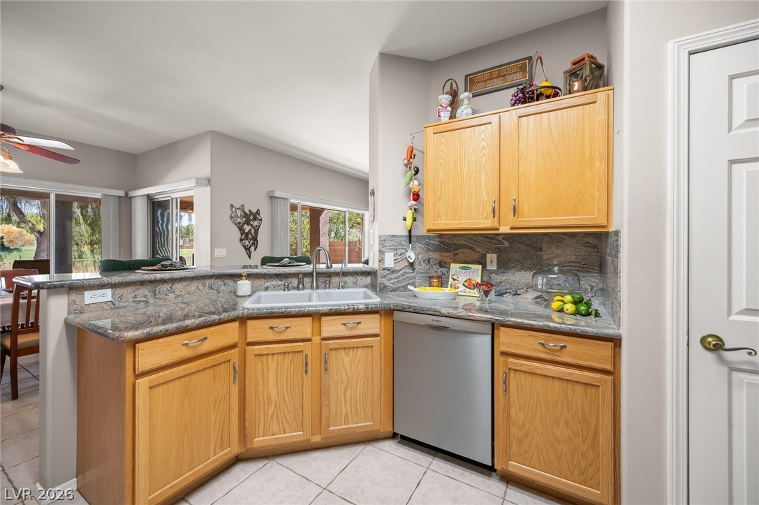 1205 Golf Club Drive Laughlin, NV 89029 - Photo 16 of 67