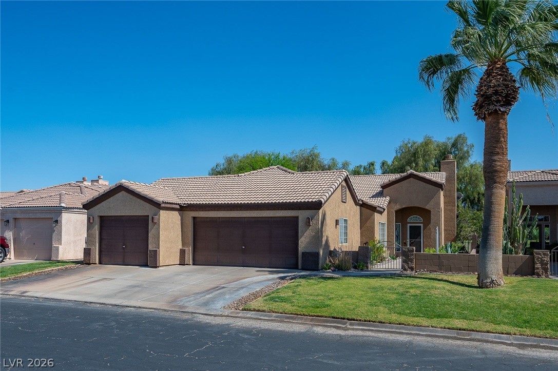 1205 Golf Club Drive Laughlin, NV 89029 - Photo 2 of 67