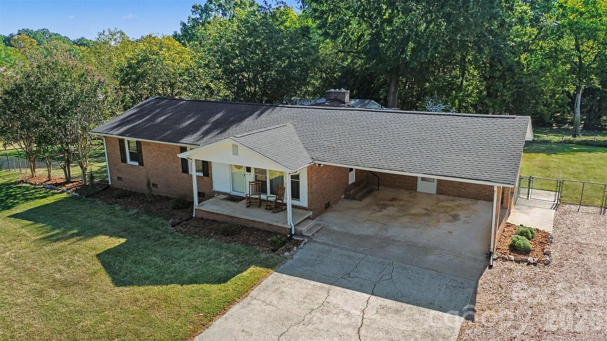 1555 Hess Road Concord, NC 28025 - Photo 4 of 31 Gallery Image 4