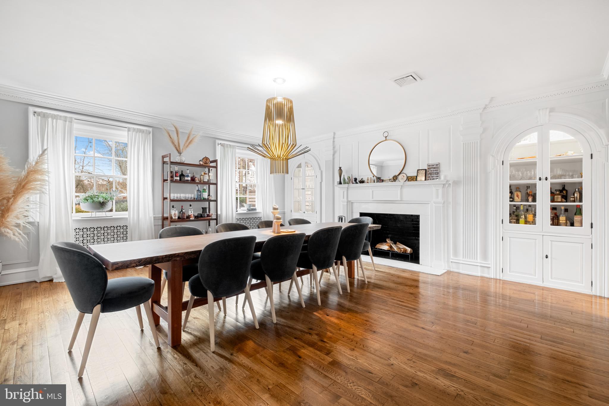 422 Warick Road Wynnewood, PA 19096 - Photo 18 of 130 Ample Seating